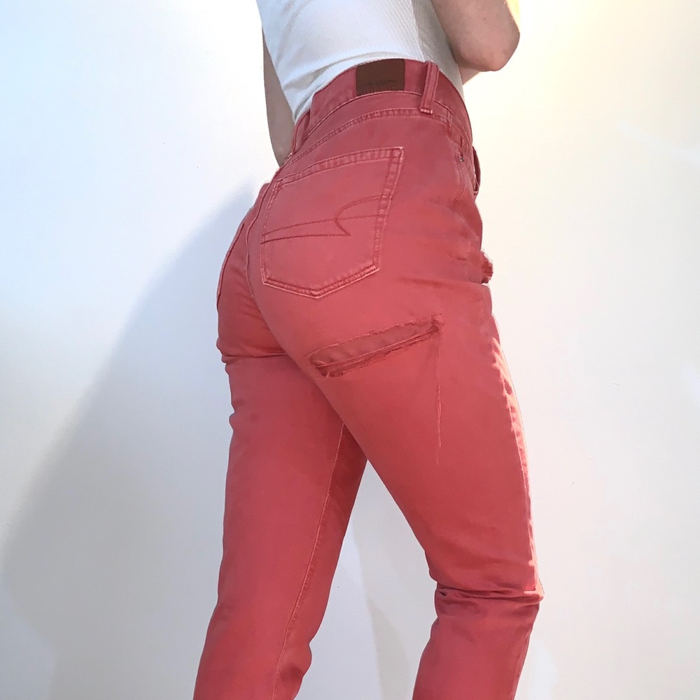 American eagle distressed, high waisted, mom jeans